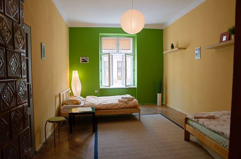 Tutti Frutti Hostel, Krakow, Poland, browse hotel reviews and find the guaranteed best price on hotels for all budgets in Krakow