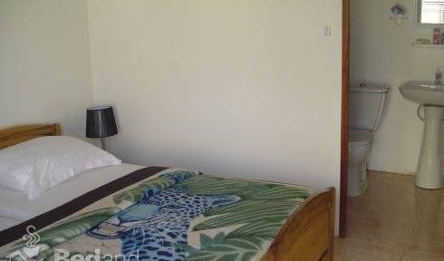 Kingz Plaza - Bed and Breakfast - Search for free rooms and guaranteed low rates in Dakar, guest benefits 7 photos