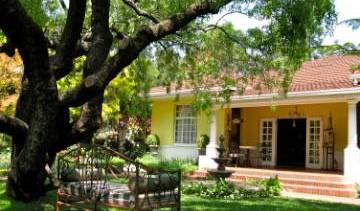 Brooklyn Kareebloem Guesthouse - Search available rooms for hotel and hostel reservations in Pretoria 50 photos