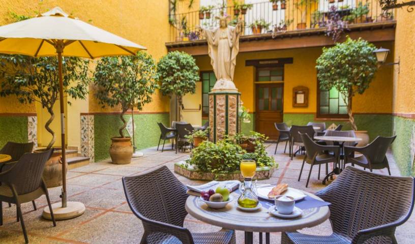 Hostal Loreto - Get low hotel rates and check availability in Denia 9 photos