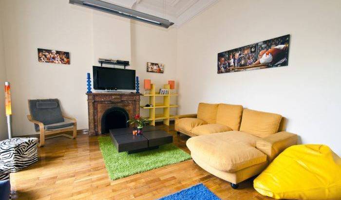 Tierra Azul - Search for free rooms and guaranteed low rates in Barcelona 15 photos