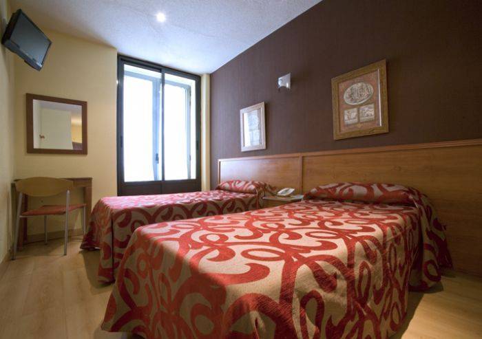 Hostal Persal, Madrid, Spain, Spain hotels and hostels