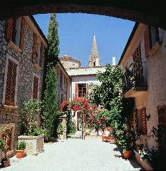 Scott's Townhouse, Palma De Mallorca, Spain, smart travel decisions and choices in Palma De Mallorca