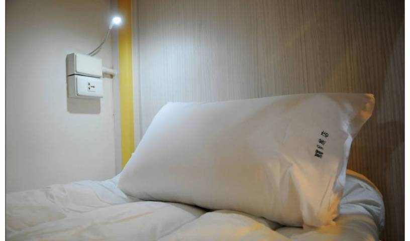Easyinn Hostel - Search for free rooms and guaranteed low rates in Tainan 8 photos