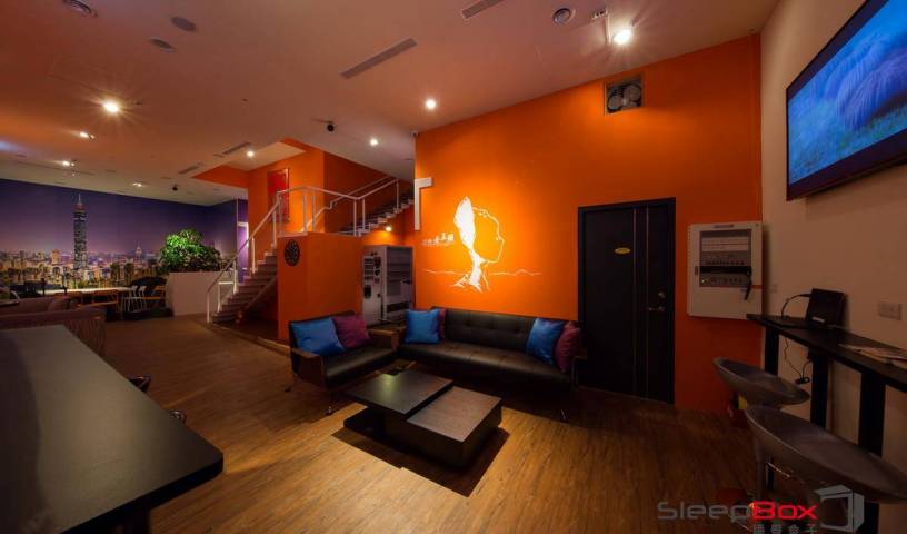 SleepBox Hostel - Search for free rooms and guaranteed low rates in Taipei 16 photos